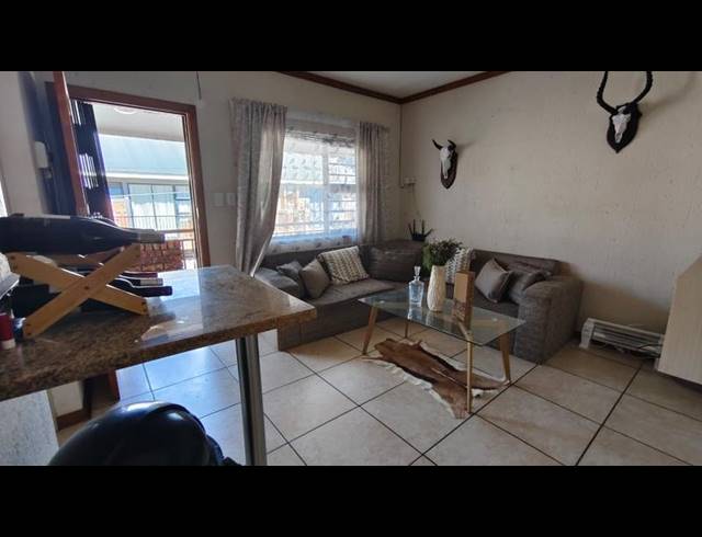 2 BEDROOM PROPERTY TO RENT IN DIE BULT